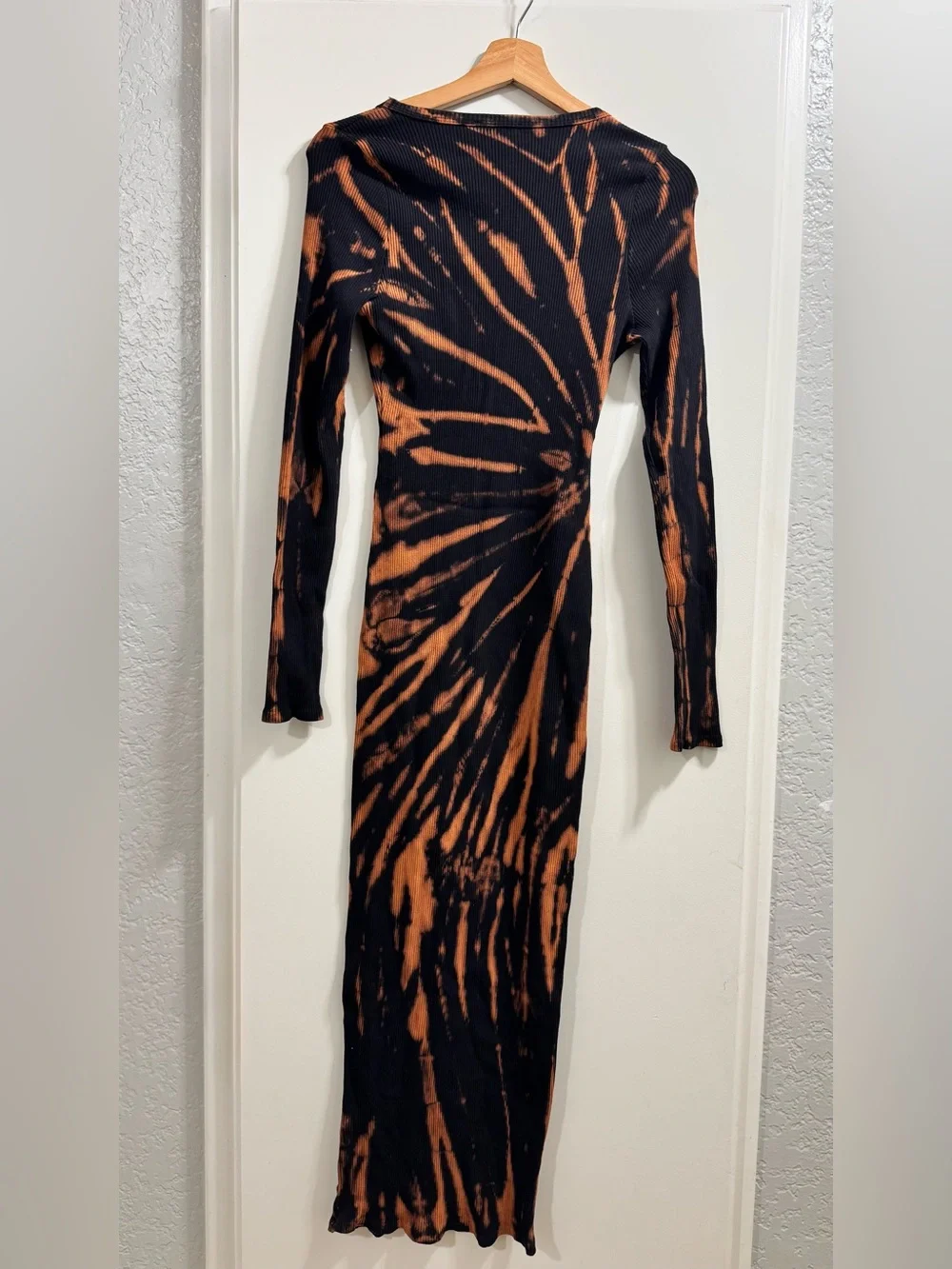 Fashion Nova, Maxi Dress , Women’s 1X , Black/Combo , Tie-Dye - Picture 6 of 6